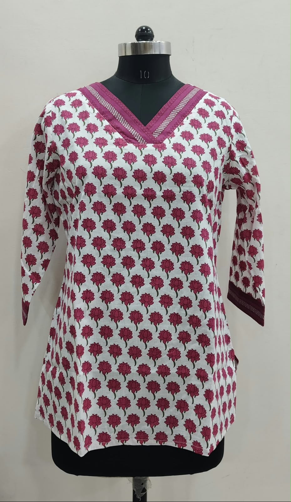 Magenta Floral Buti Cotton Short Top – Radhya
