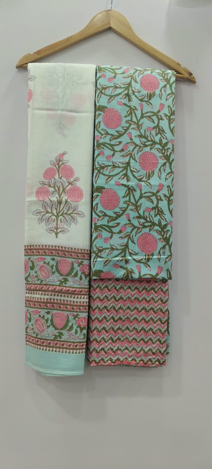 Aqua & Pink Floral Print with Buti Dupatta Unstitched Cotton Suit with Mulmul Dupatta – Radhya