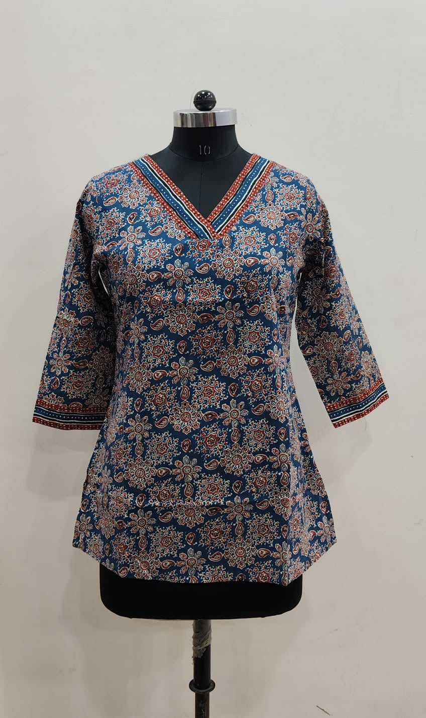 Navy Kalamkari Floral Cotton Short Top – Radhya