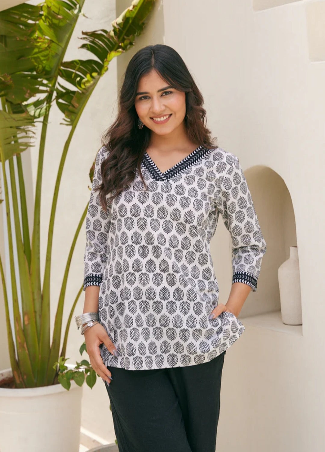 White Navy Butta Cotton Short Top – Radhya