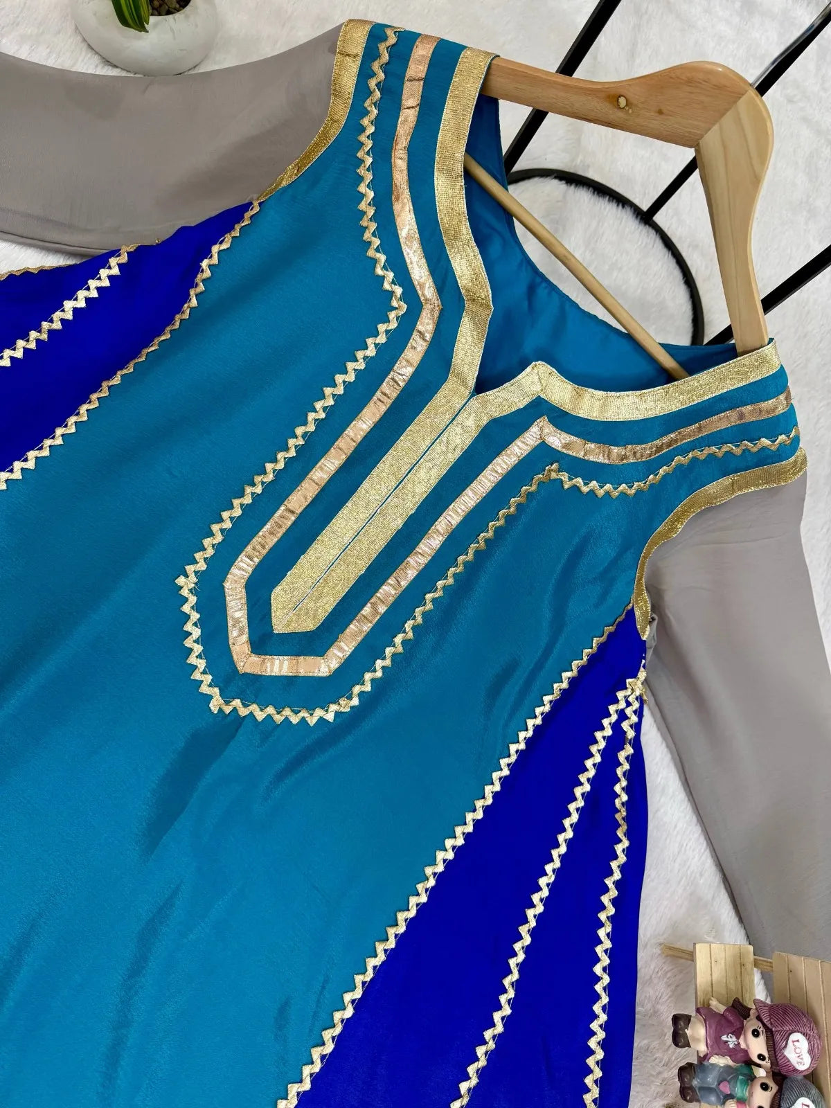 Kareena Kapoor-Inspired Gota Patti Cotton Kurta Set
