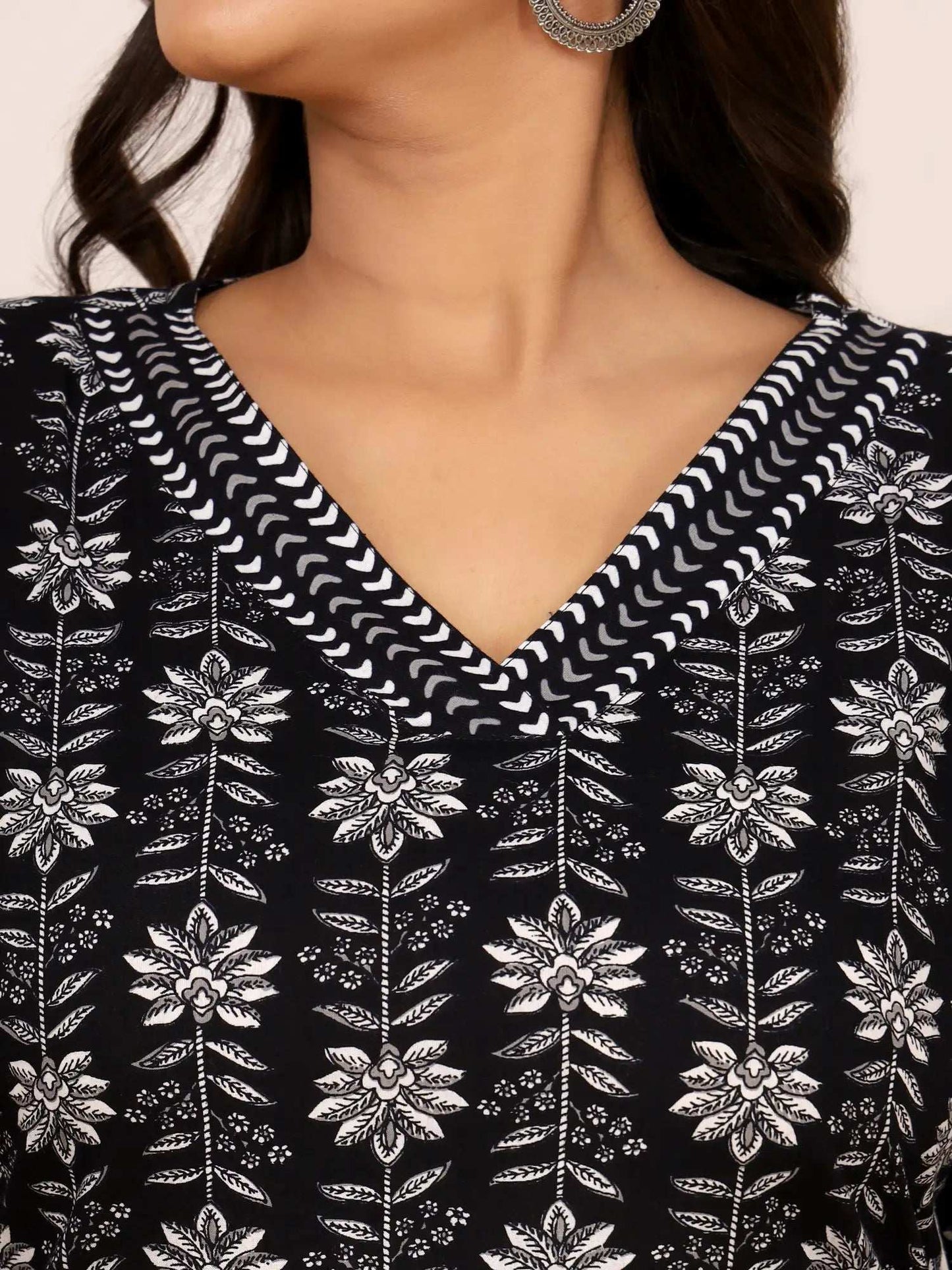 Handblock Printed Black & White Cotton Short Kurti/Tunic