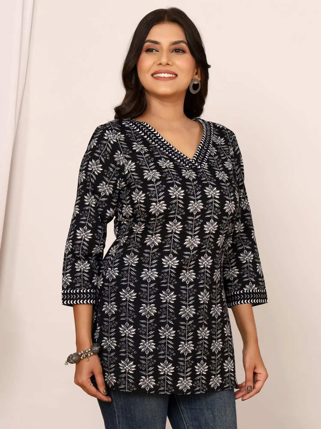 Handblock Printed Black & White Cotton Short Kurti/Tunic