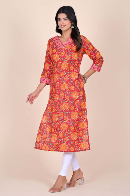 Phoolon Ki Raani 2-Pocket Cotton Kurti