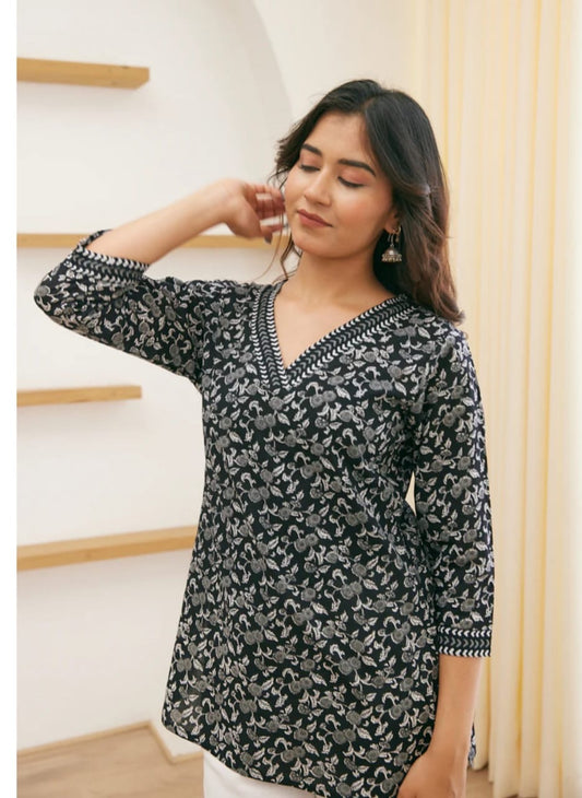 Black & Grey Floral Cotton Short Top – Radhya