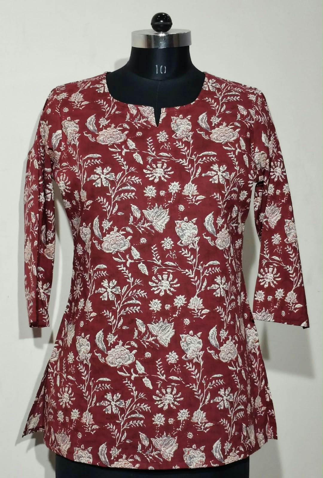 Maroon Floral Jaal Cotton Short Top – Radhya