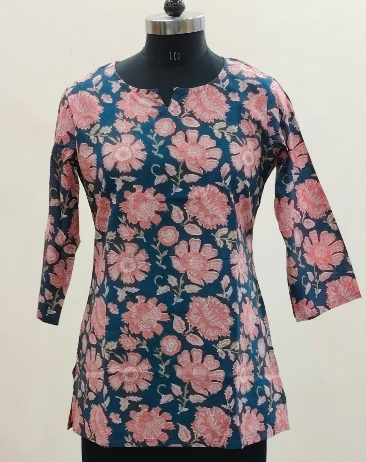 Navy Blush Floral Cotton Short Top – Radhya