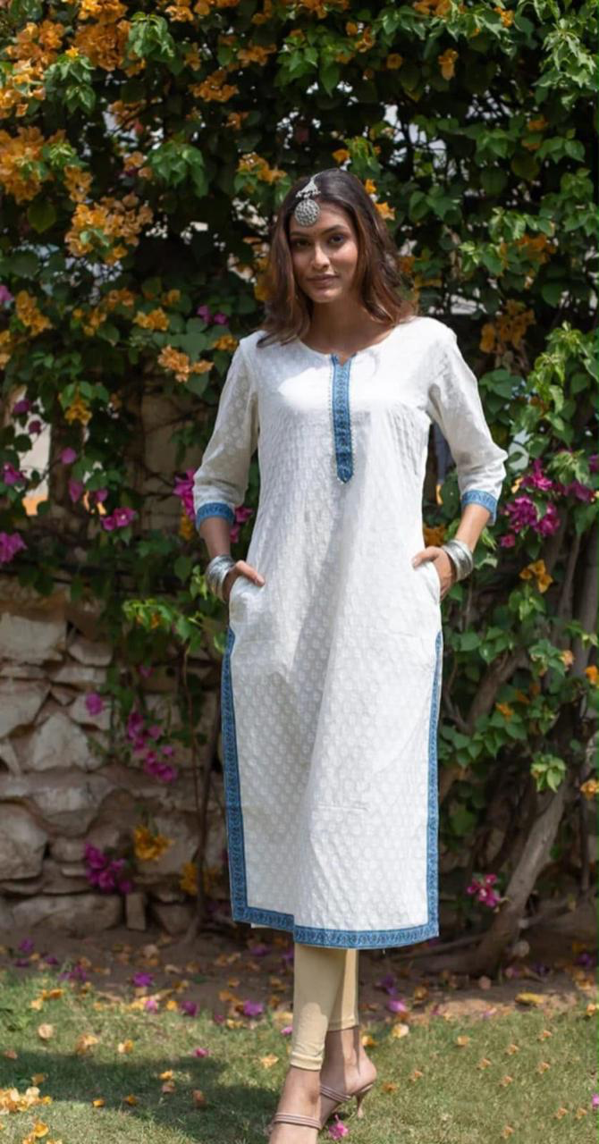 Chikankari Double Pocket Kurti
